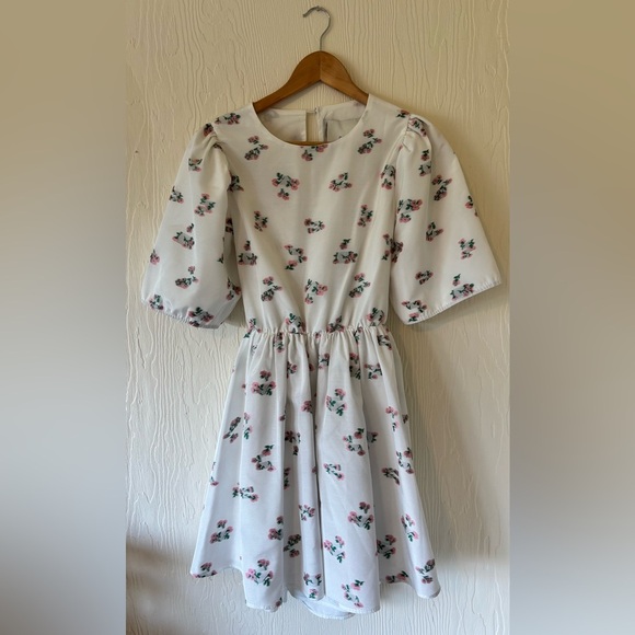 Sister Jane White Floral Embroidered Backless Baby Doll Mini Puff Sleeve Dress - Picture 7 of 17